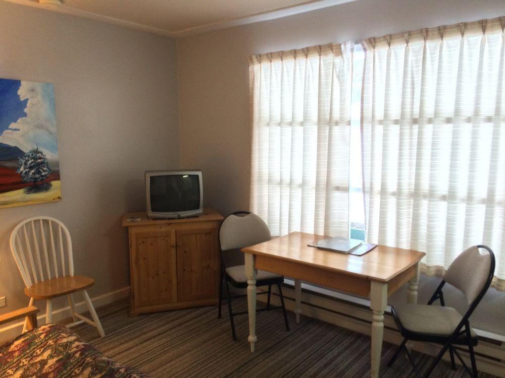 Reno Motel Salmo Luaran gambar