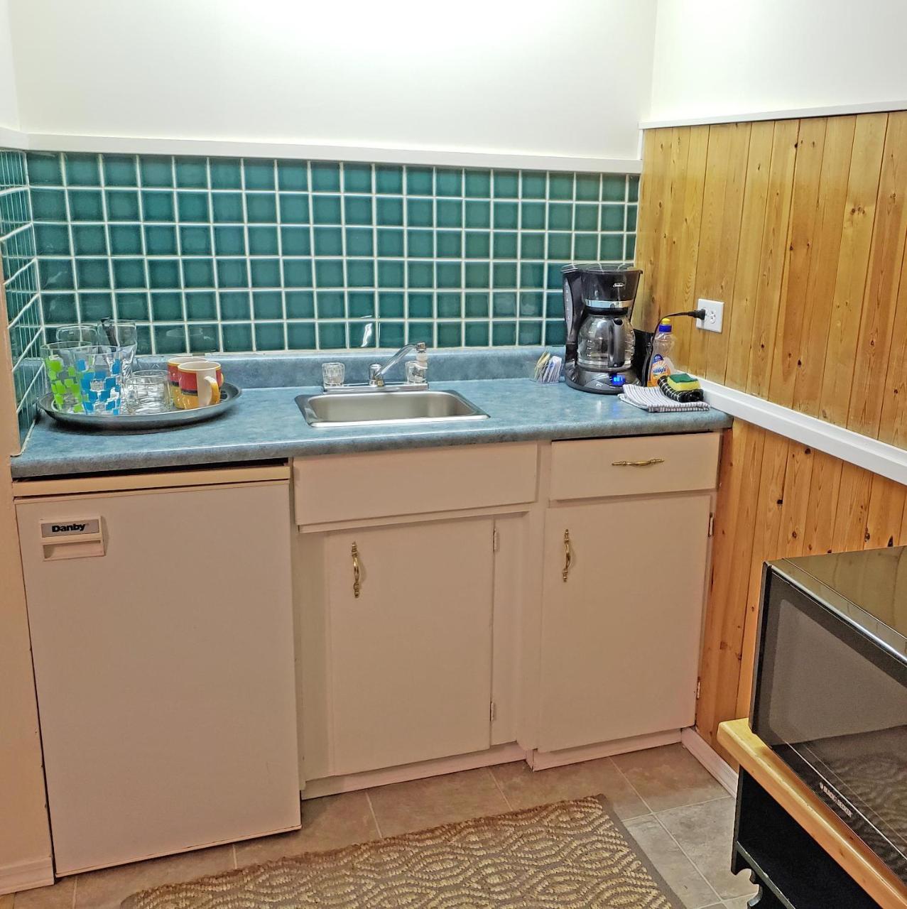 Reno Motel Salmo Luaran gambar