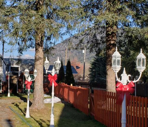 Reno Motel Salmo Luaran gambar