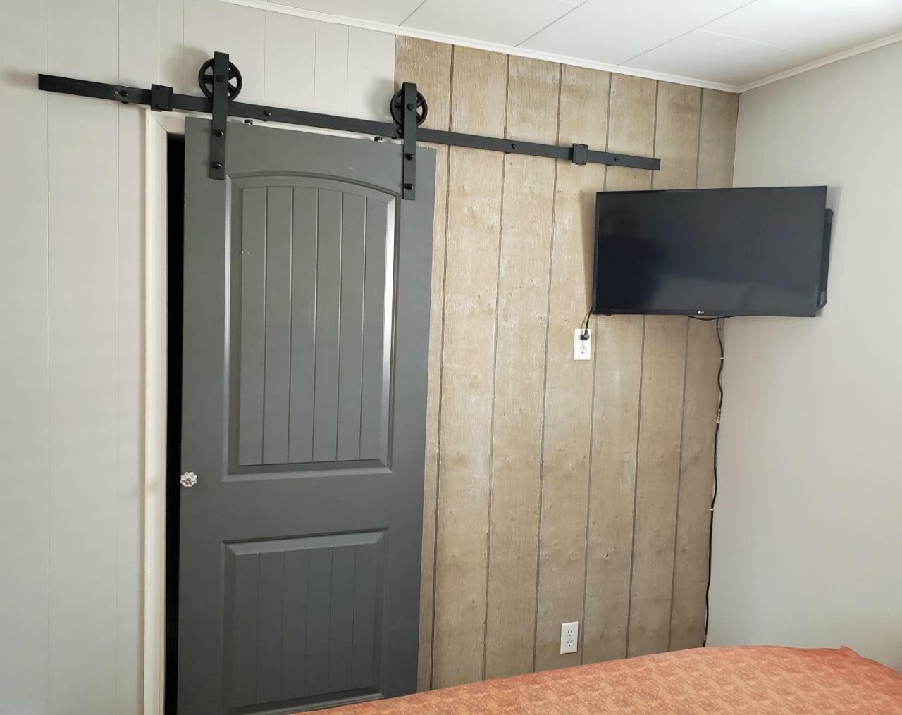 Reno Motel Salmo Luaran gambar