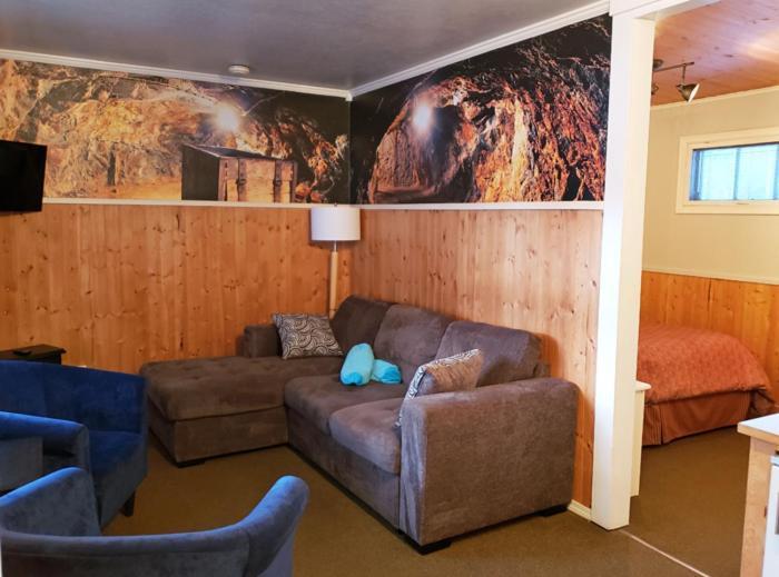Reno Motel Salmo Luaran gambar